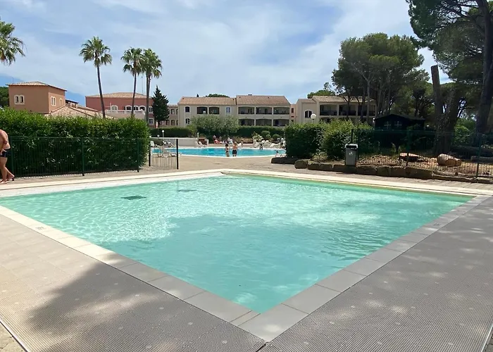 Domaine Valescure Vue Piscine Ou Pinede - Wifi Apartament Saint-Raphaël