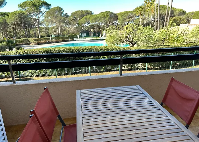 Apartament Domaine Valescure Vue Piscine Ou Pinede - Wifi *